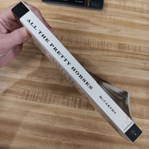 All The Pretty Horses Cormac McCarthy  (Vintage International) (Paperback)  1993 - Picture 3 of 11